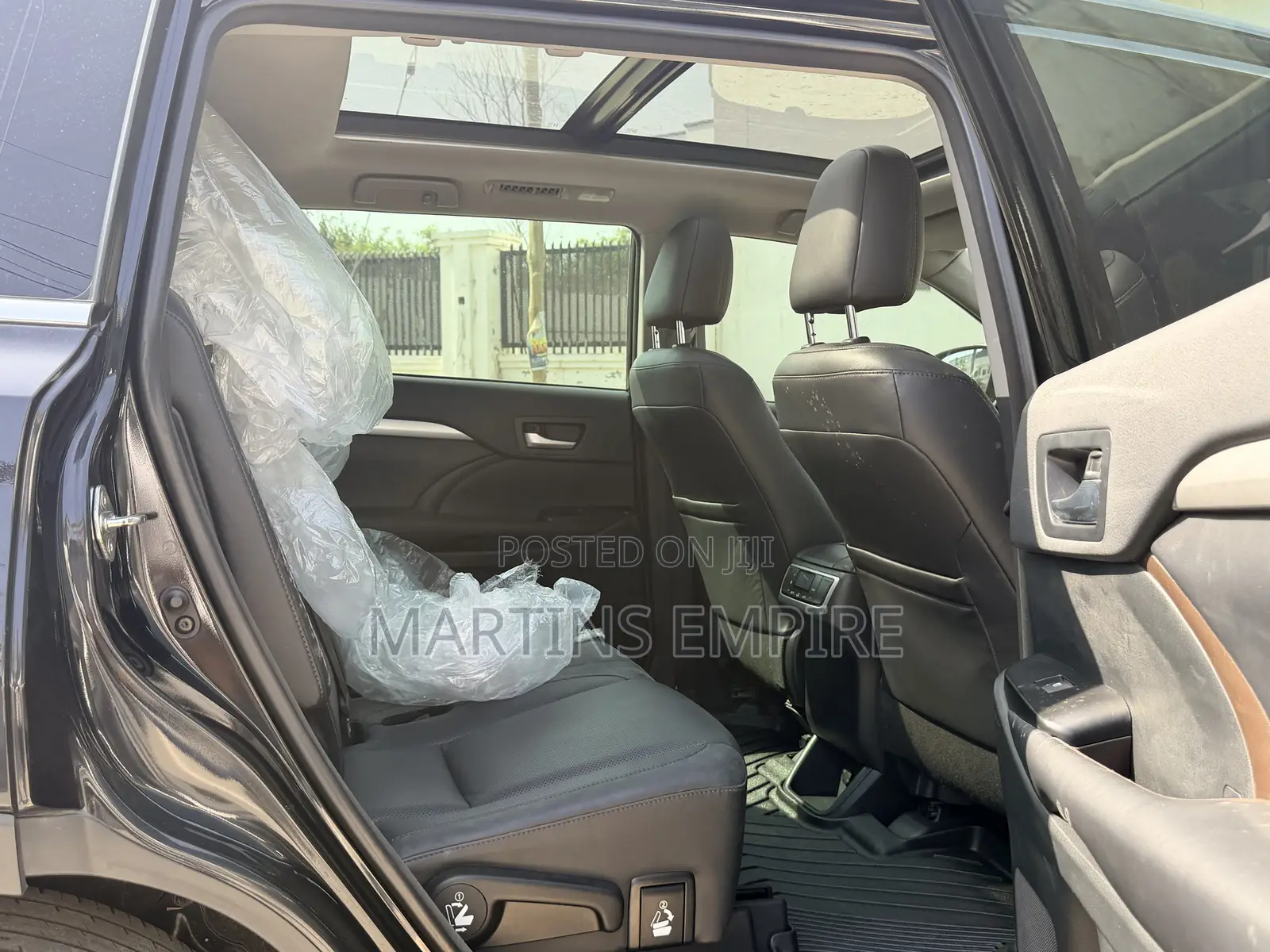 Toyota Highlander XLE 4x4 V6 (3.5L 6cyl 8A) 2018 Black