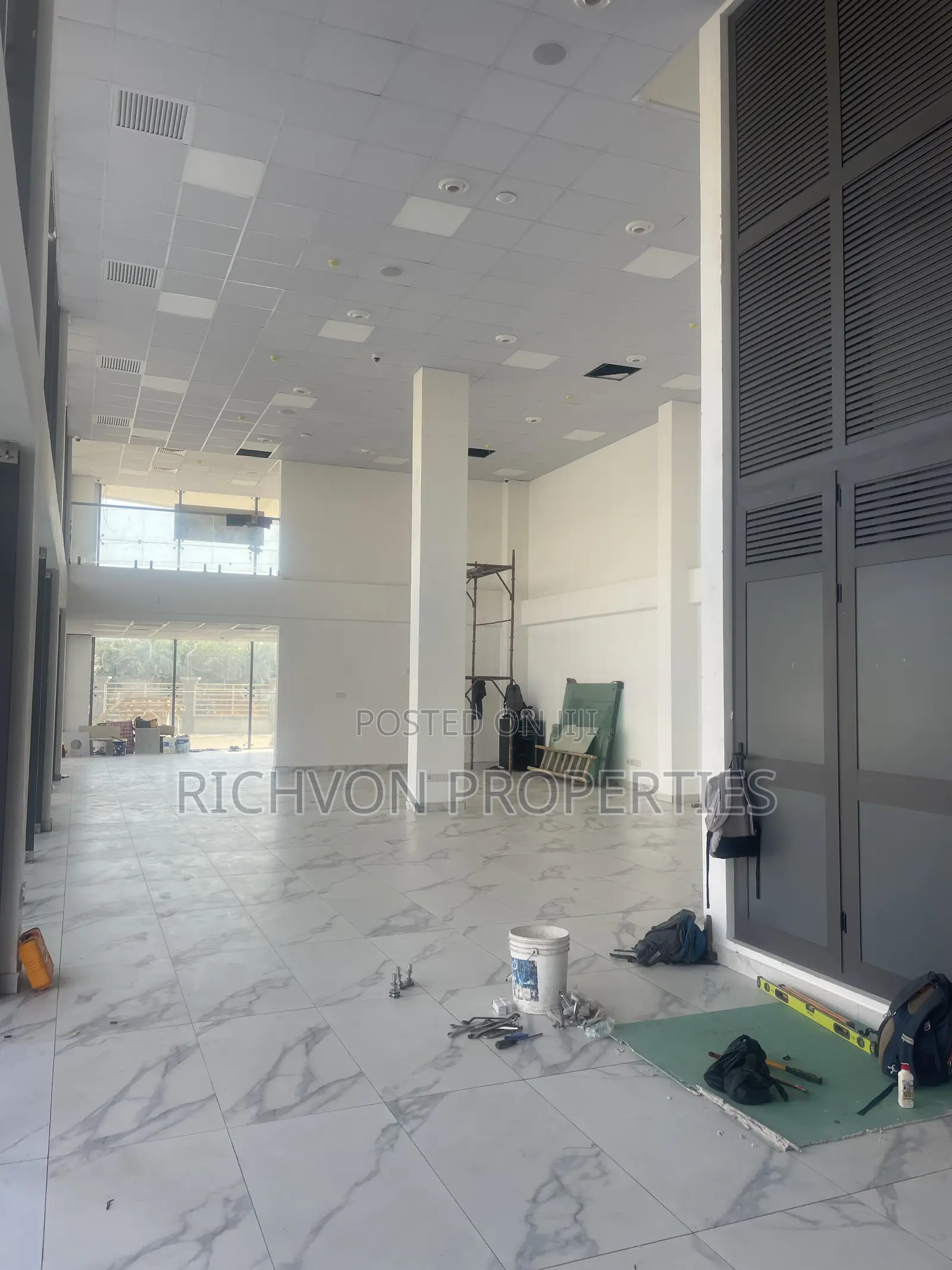 Showroom for Commercial Purposes
