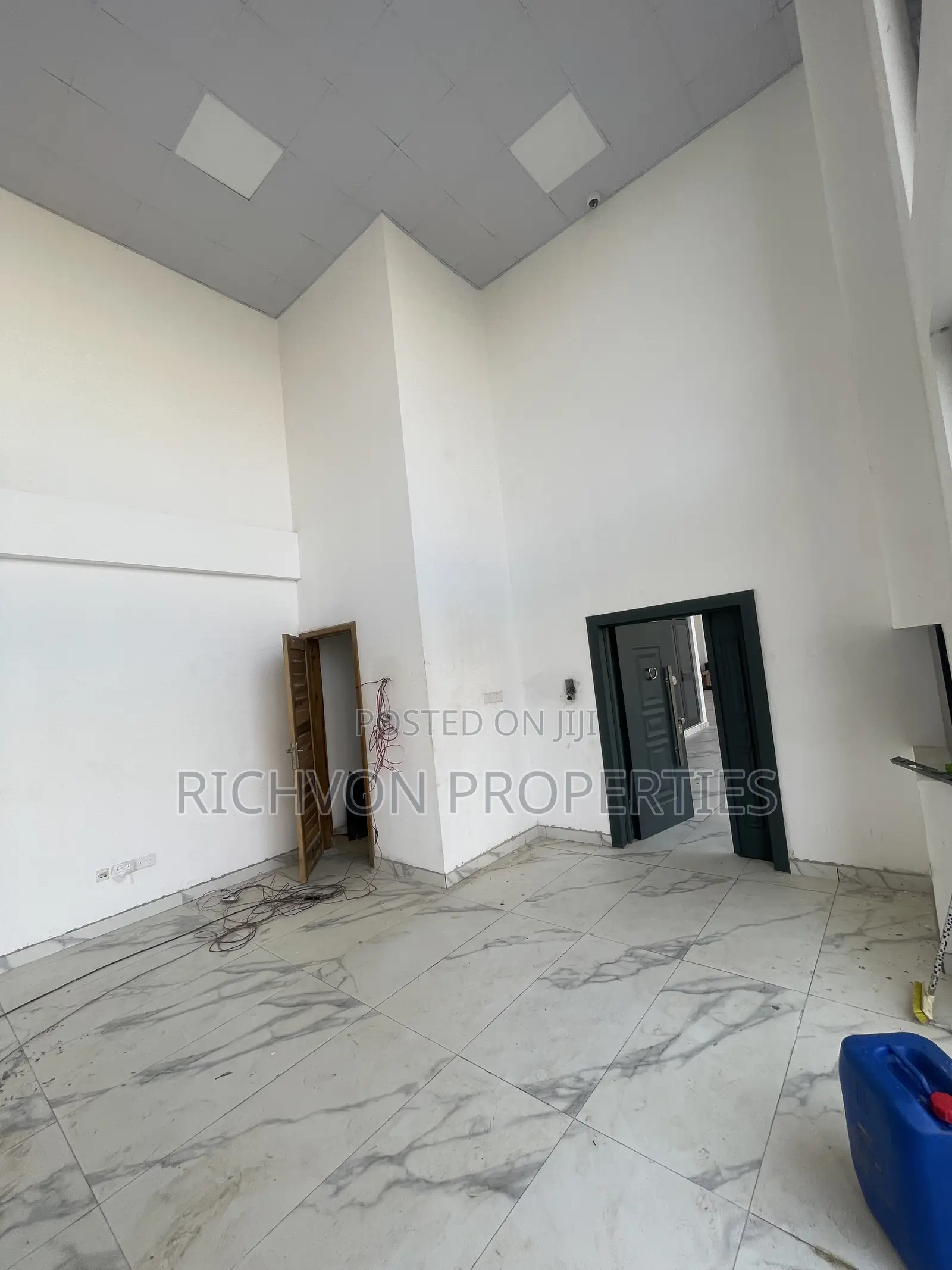 Showroom for Commercial Purposes