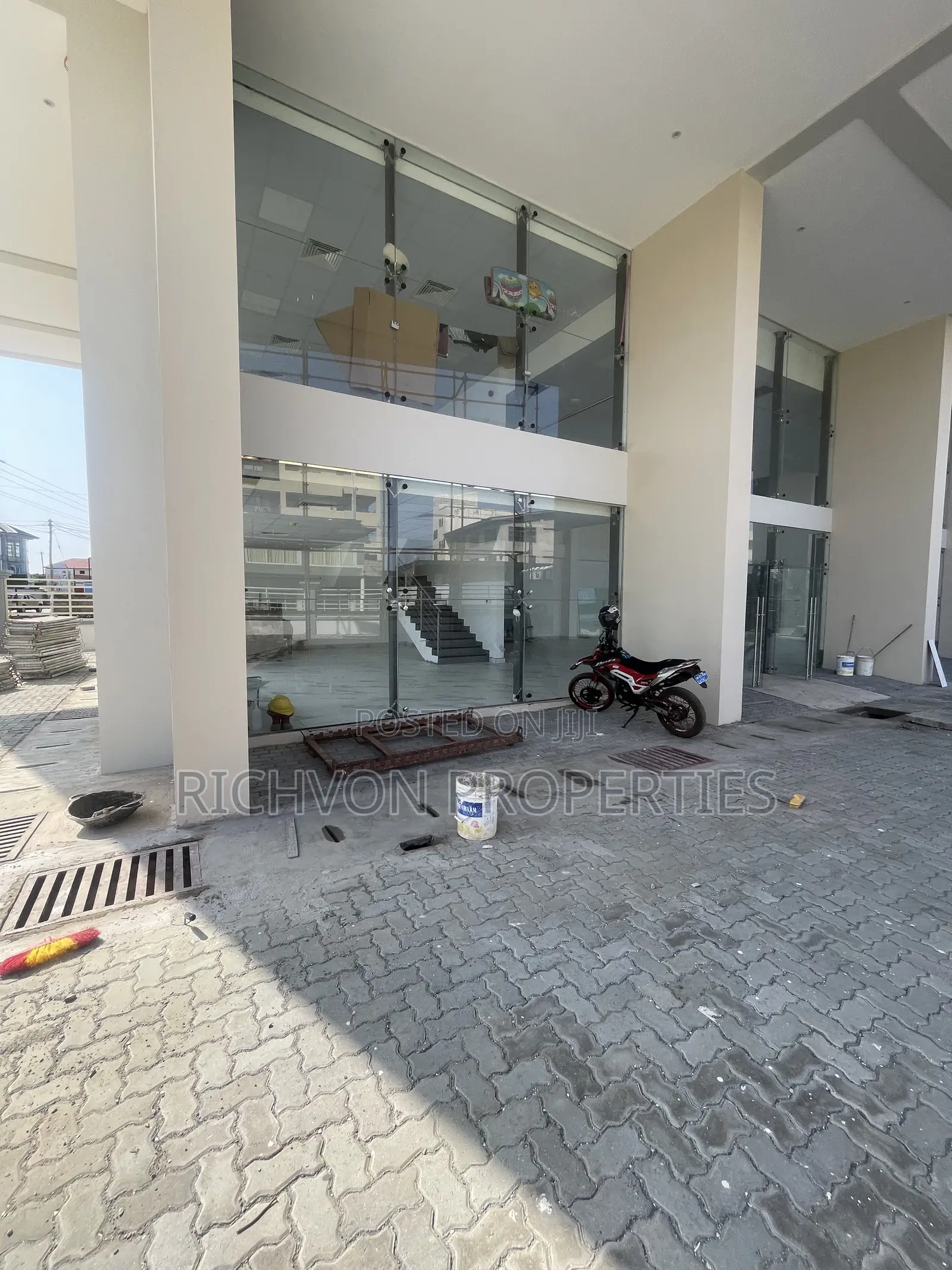 Showroom for Commercial Purposes