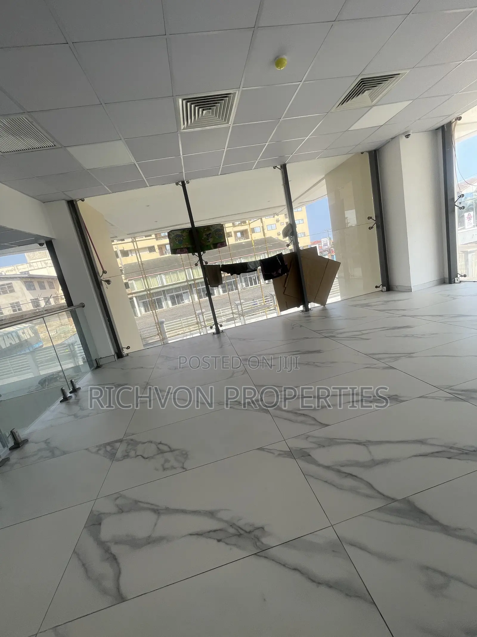 Showroom for Commercial Purposes