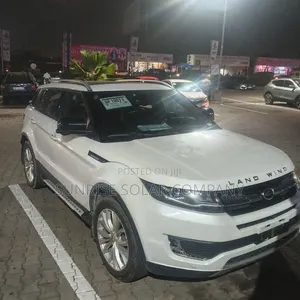 Land Rover Range Rover 2017 White