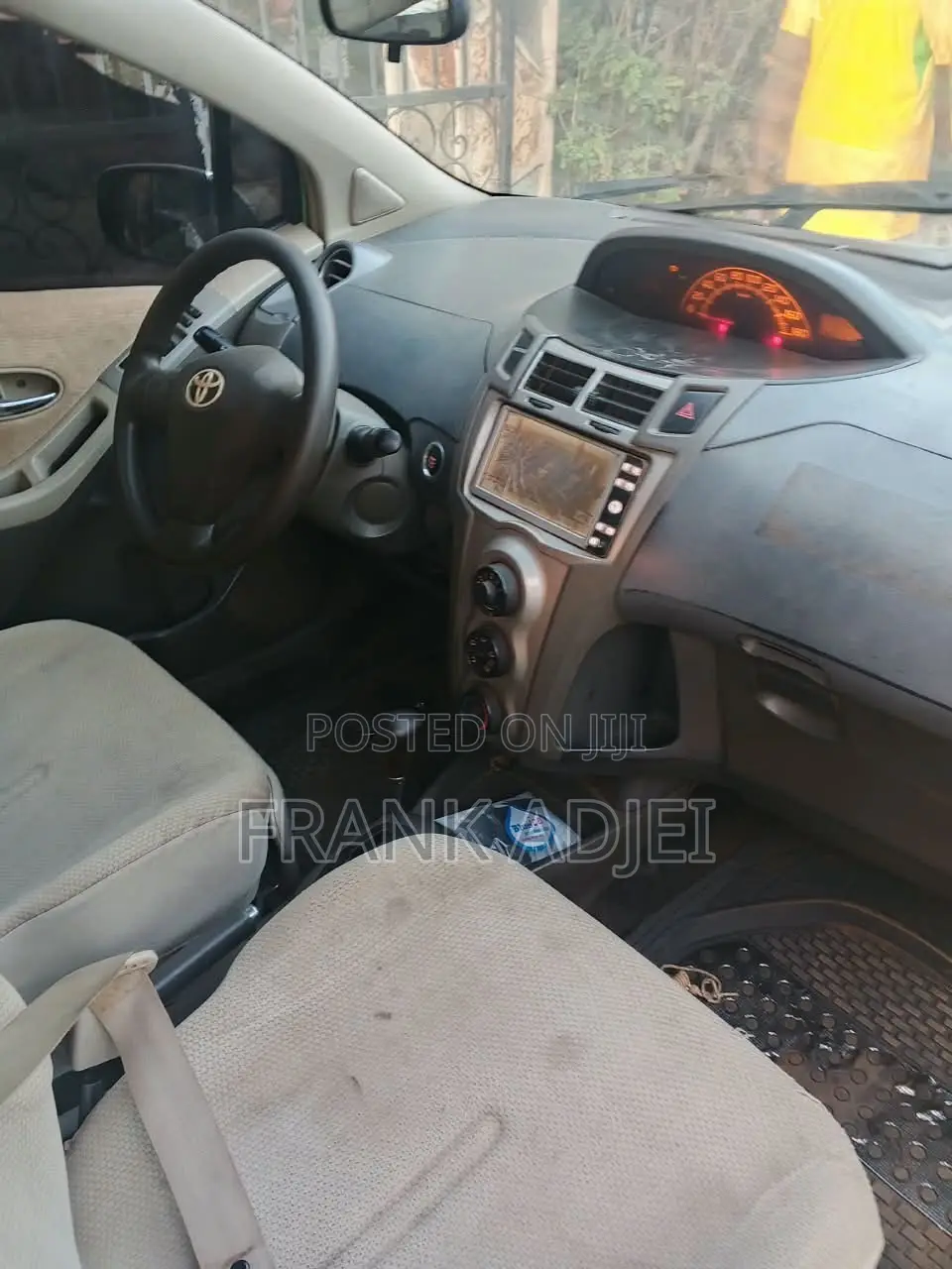 Toyota Vitz 2010