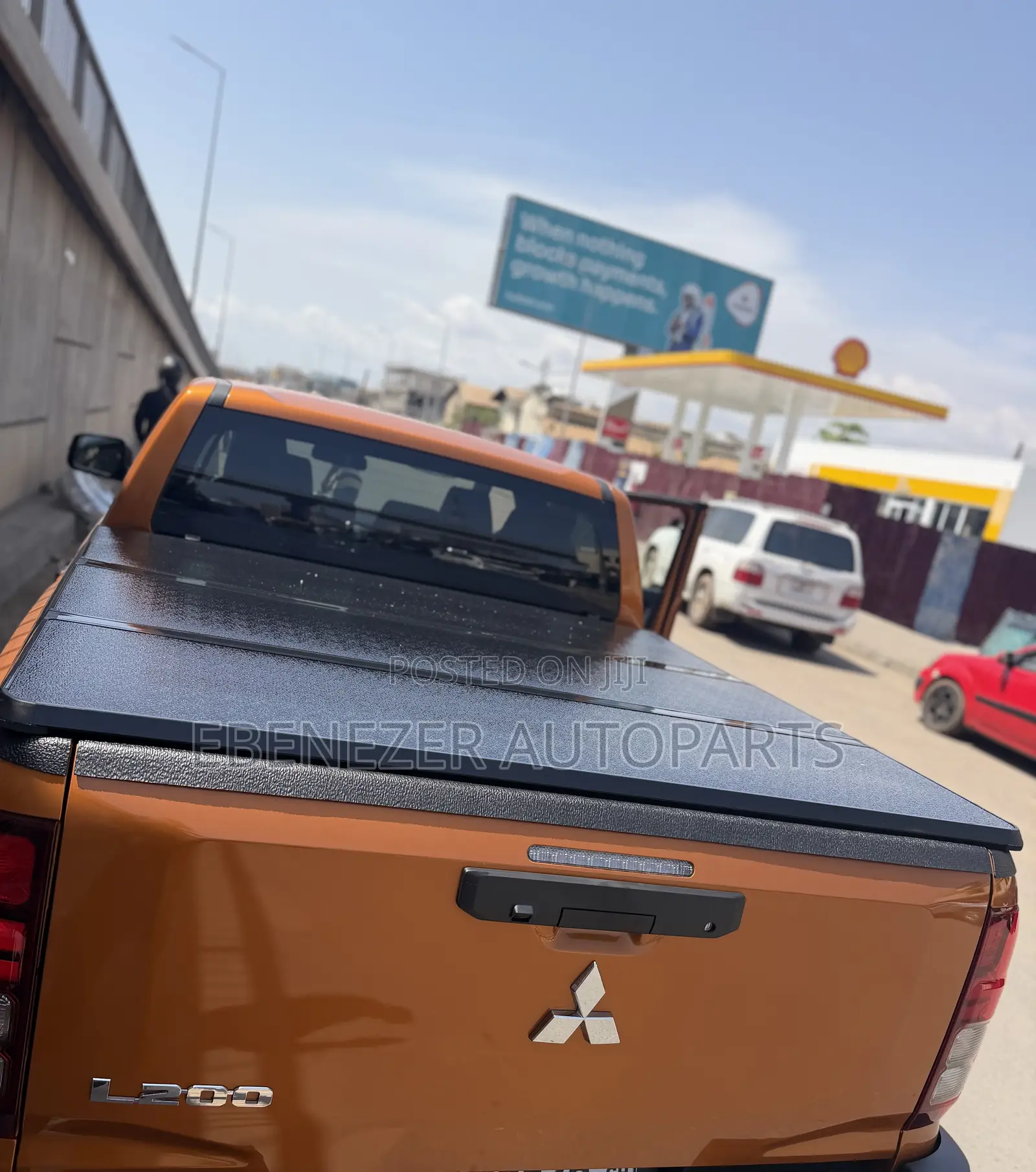 Mitsubishi L200 Trifold Bucket Covers 2023 2024 2025 2026