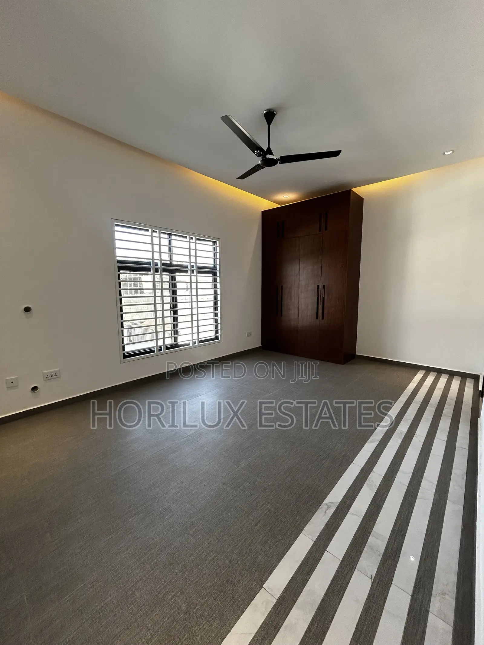 4bdrm Townhouse/Terrace in East Airport, Spintex for sale