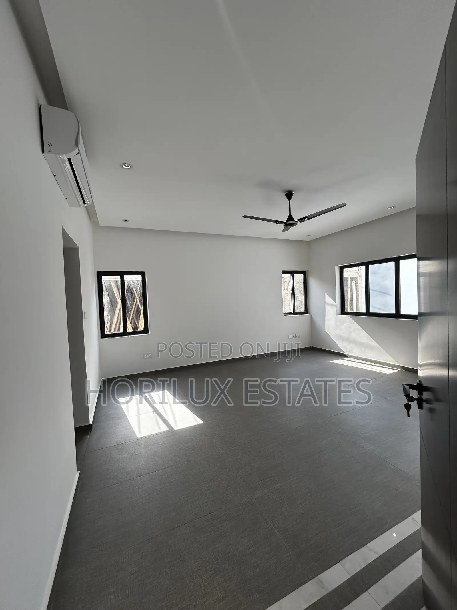4bdrm Townhouse/Terrace in East Airport, Spintex for sale