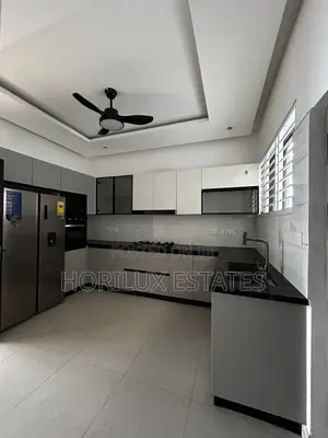 4bdrm Townhouse/Terrace in East Airport, Spintex for sale