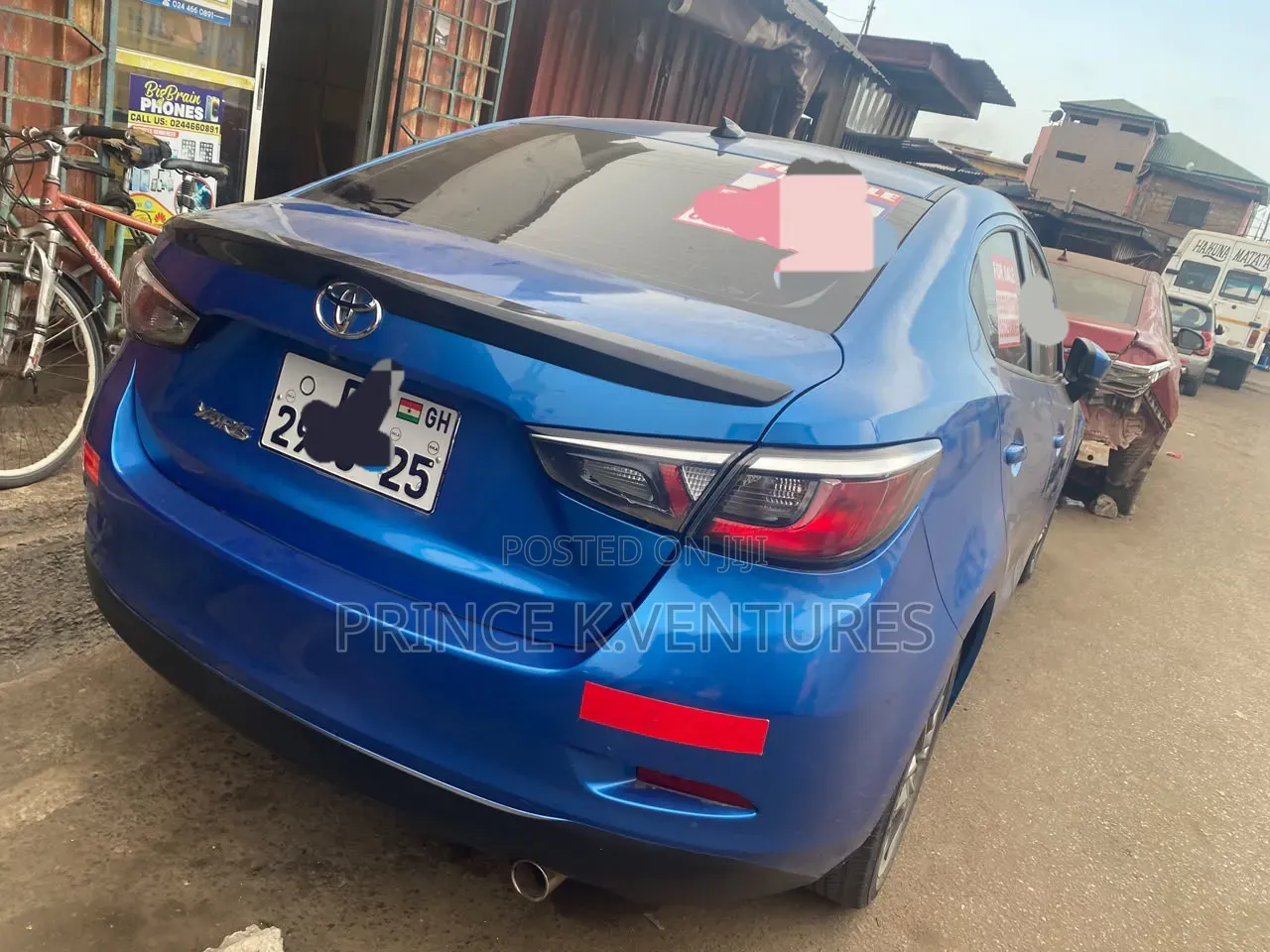 Toyota Yaris 2017 Blue