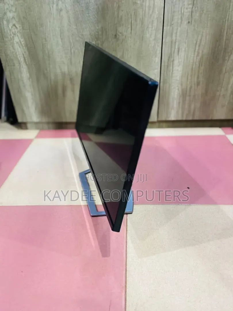Dell Edgeless Monitor