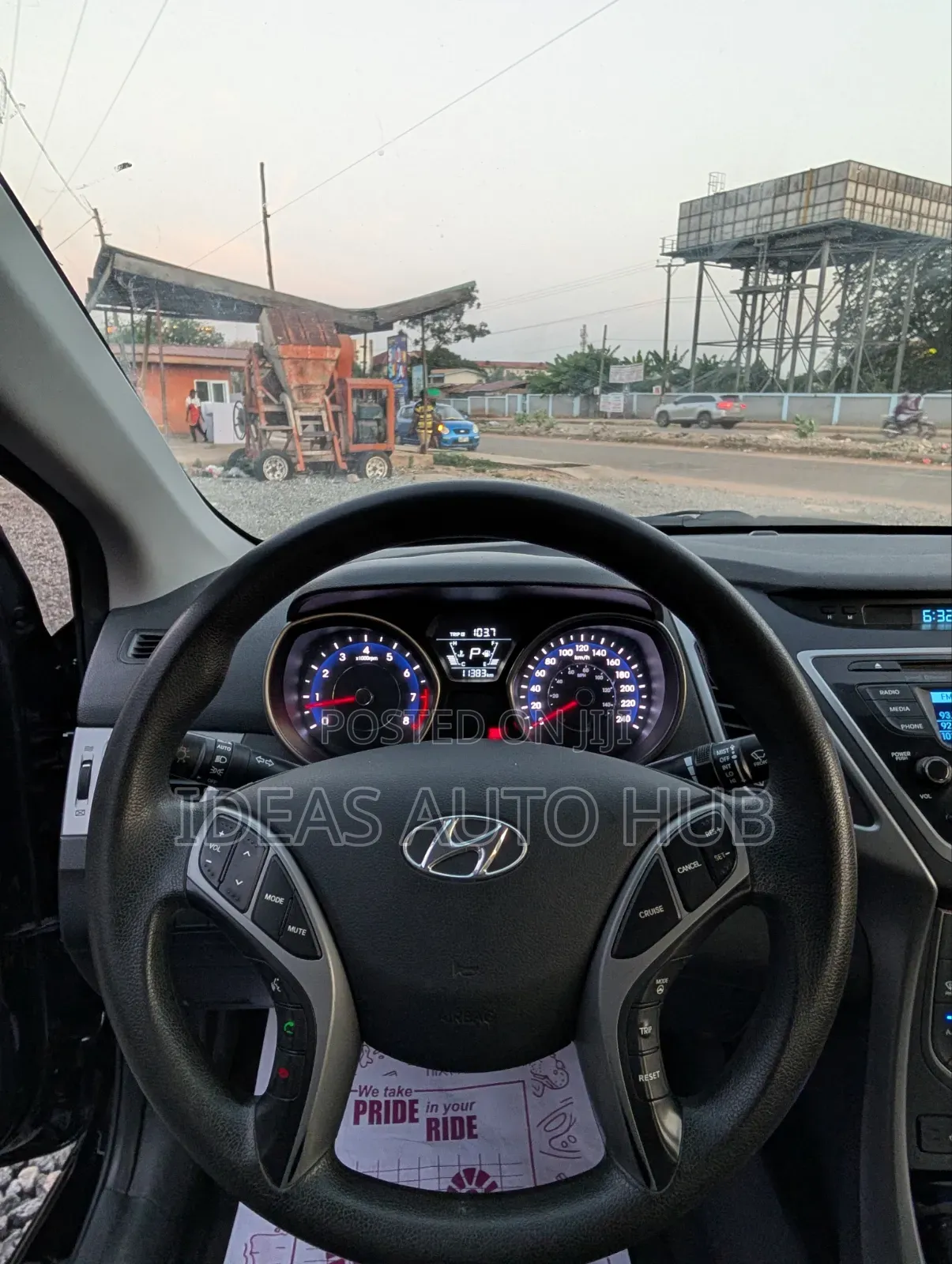 Hyundai Elantra SE Sedan FWD (1.8L 4cyl 6A) 2016 Black