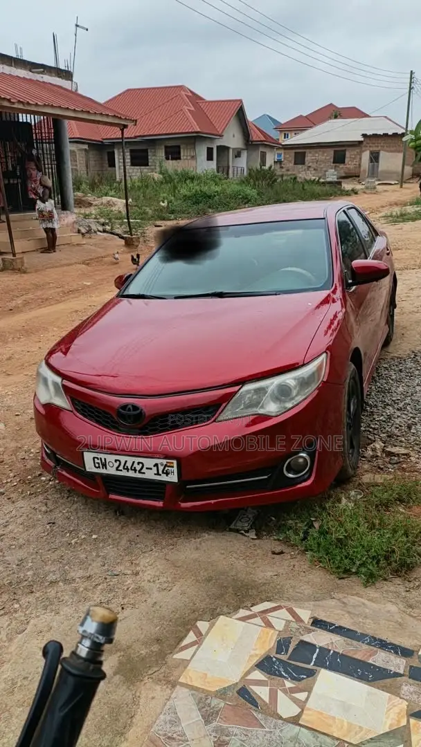 Toyota Camry 2014