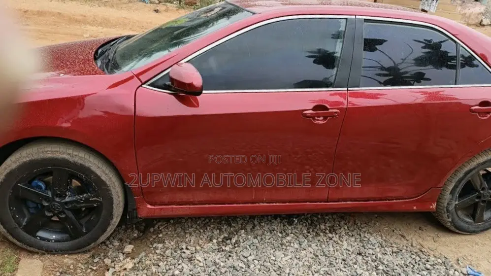 Toyota Camry 2014