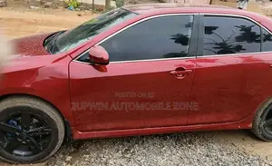 Toyota Camry 2014