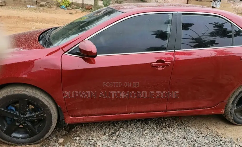 Toyota Camry 2014