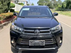Toyota Highlander XLE 2019 Black