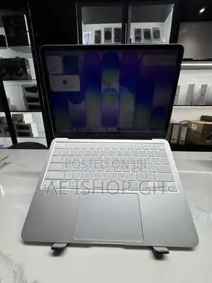Laptop Apple MacBook Neo 2026 8GB SSD 512GB