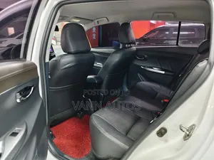 Toyota Yaris L Hatchback 5dr 2017 White