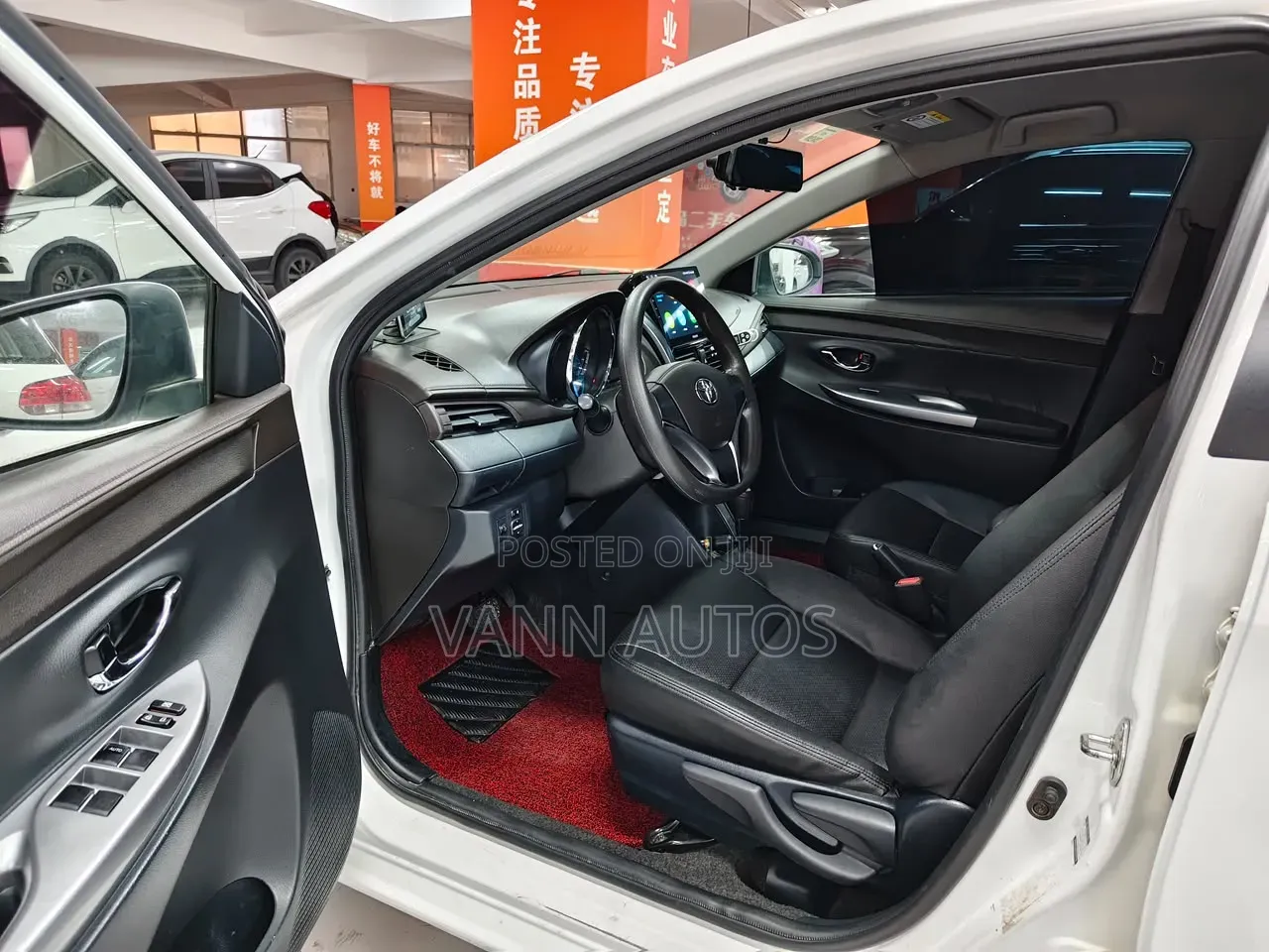 Toyota Yaris L Hatchback 5dr 2017 White
