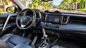 Toyota RAV4 XLE 4dr SUV AWD (2.5L 4cyl 6A) 2018 Black