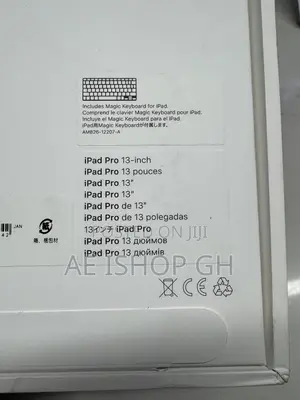 13” Apple Magic Keyboard