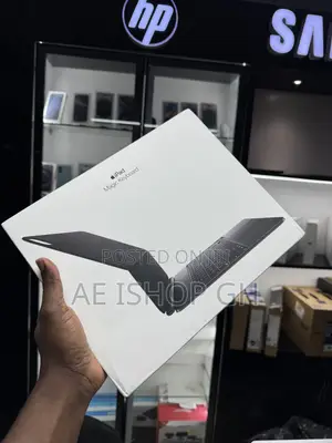 13” Apple Magic Keyboard