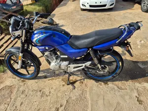 Yamaha YBR125 2022 Blue