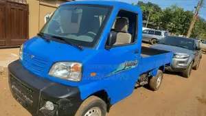 Mitsubishi Minicab Truck 2013 Blue