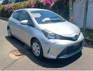 Toyota Vitz 2016 Gray