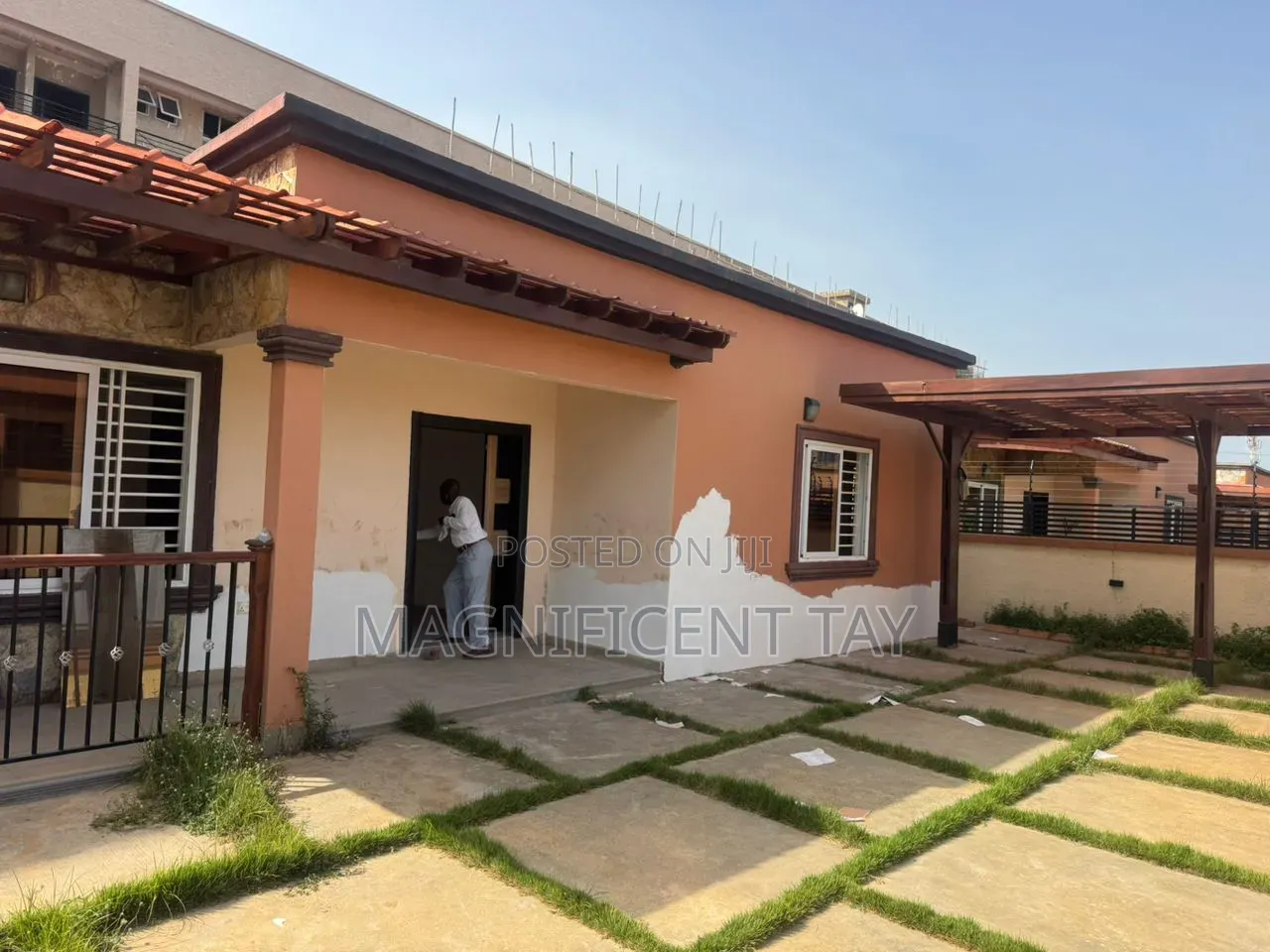 3bdrm House in Magnificent, The Mall for rent