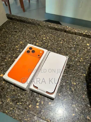 New Apple iPhone 17 Pro Max 256 GB Orange