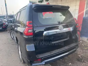 Toyota Land Cruiser Prado 2016 Black
