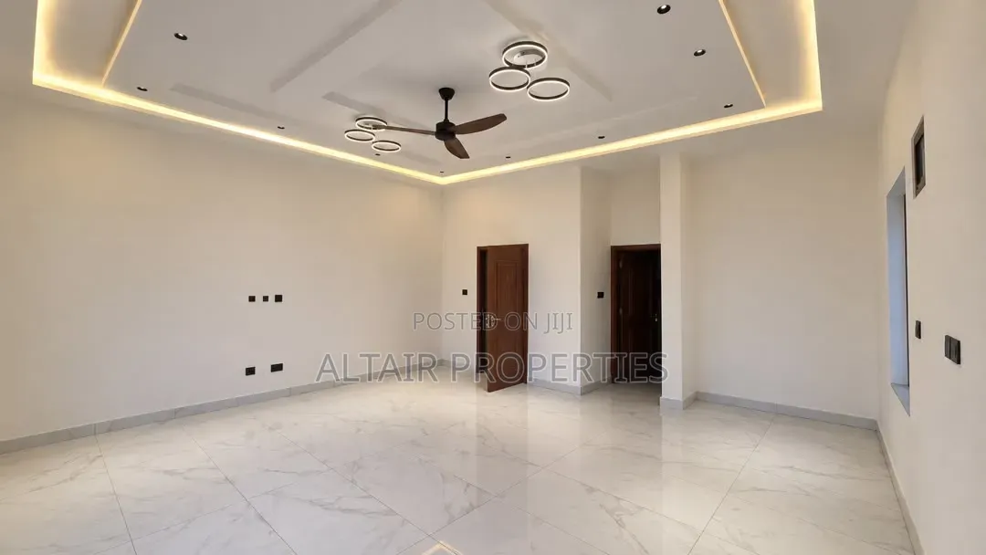 4bdrm House in Accra Metropolitan for sale