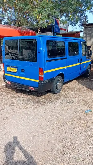 Ford Transit 2005 Blue