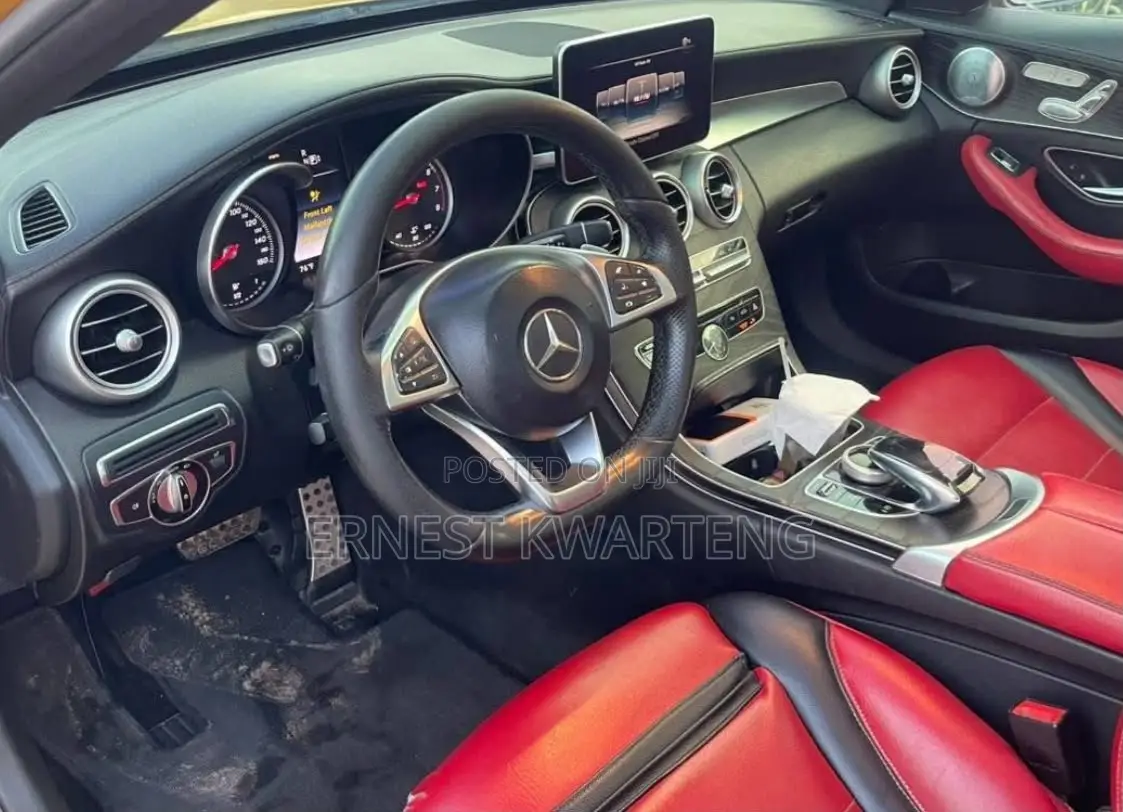 Mercedes-Benz C300 2016 Yellow