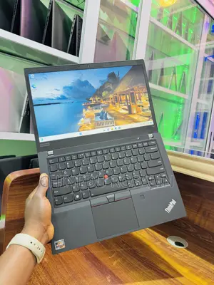 Laptop Lenovo ThinkPad T14 G2 16GB AMD Ryzen 5 SSD 256GB