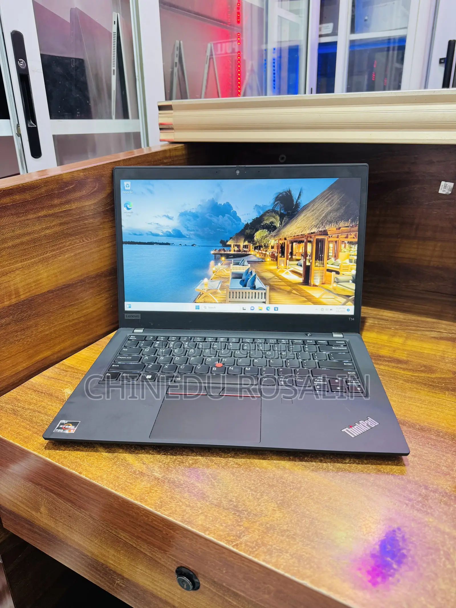 Laptop Lenovo ThinkPad T14 G2 16GB AMD Ryzen 5 SSD 256GB