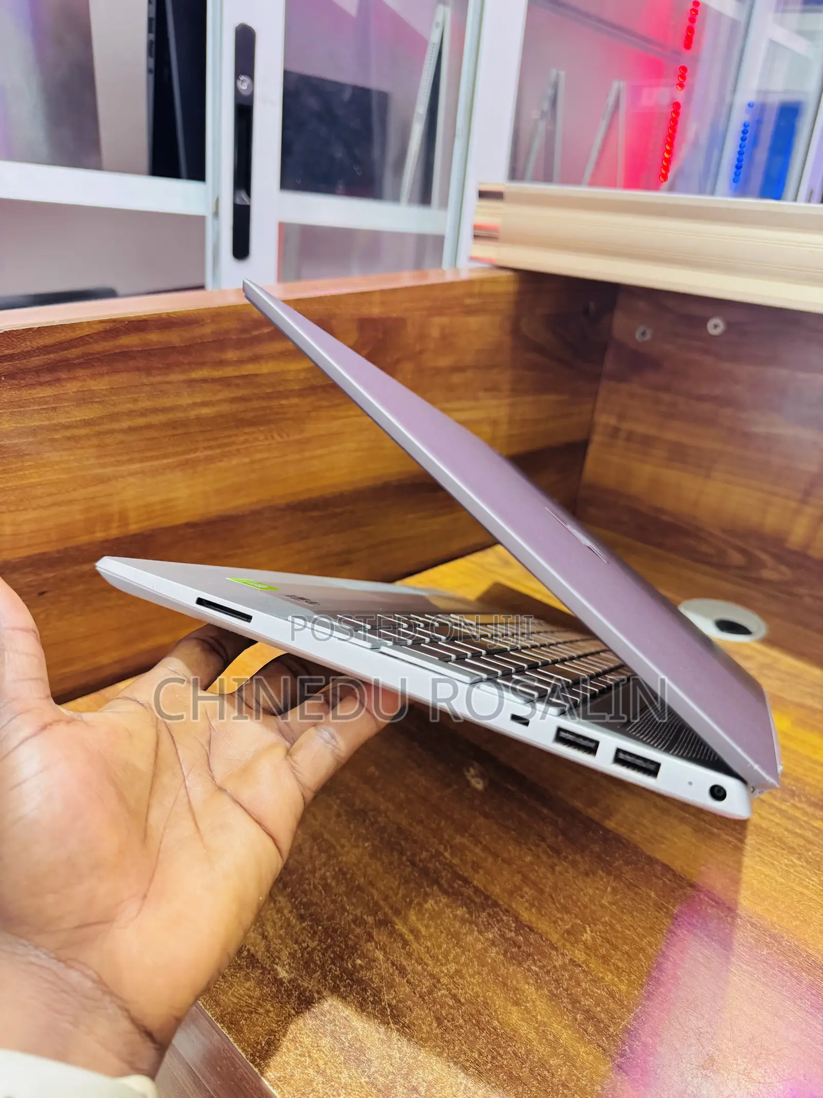 Laptop HP Pavilion 15-cs3063cl 16GB Intel Core i7 SSD 512GB