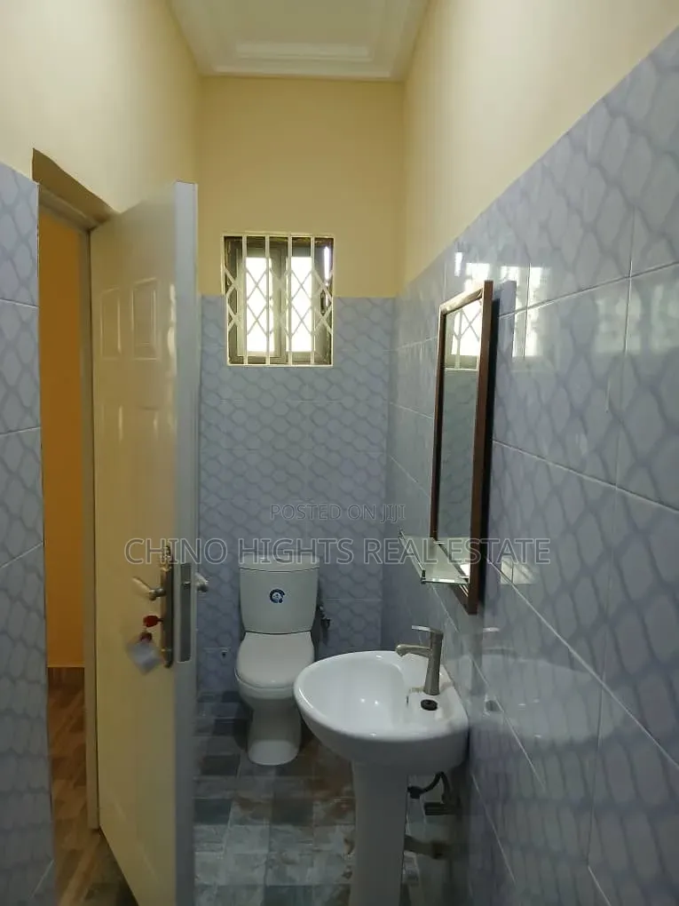 1bdrm Apartment in Tarazo Junction, Community 25 for rent