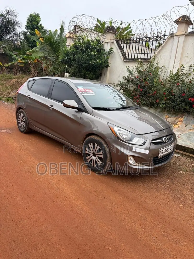 Hyundai Accent 2012 Gray