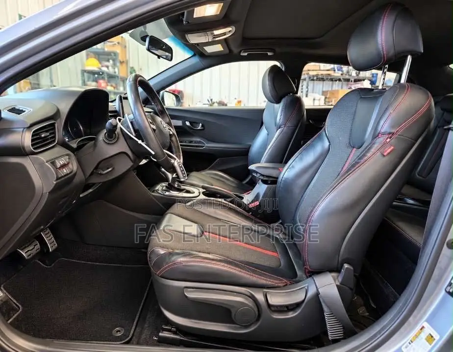Hyundai Veloster 2019 Silver