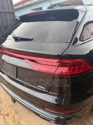 Audi Q8 2021 Black