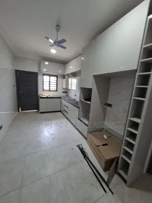 3bdrm Townhouse / Terrace in Adenta, SDA Area for rent