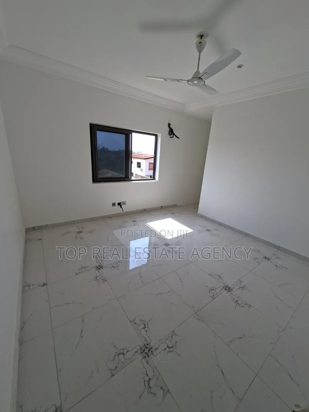 3bdrm Townhouse / Terrace in Adenta, SDA Area for rent