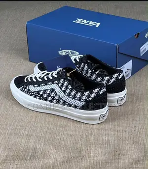 Vans LX Old Skool 36 EK (Black/Pewter) Sneakers