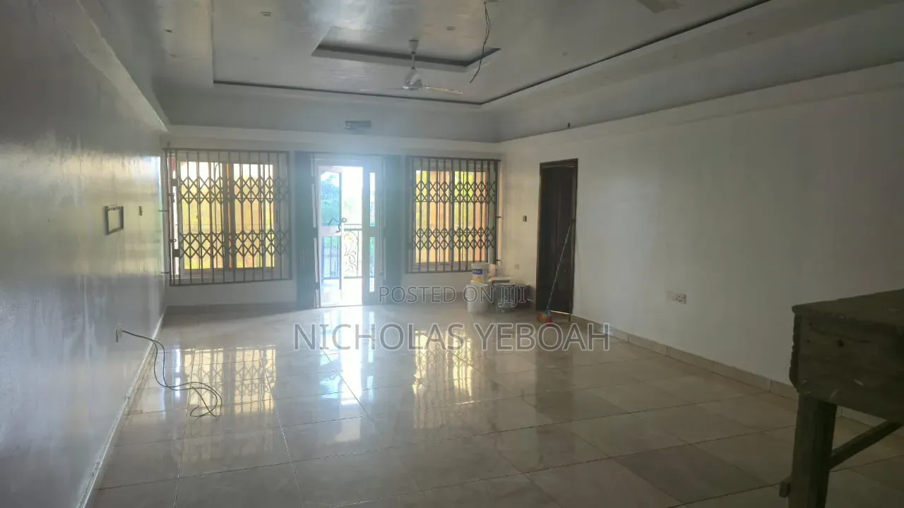 3bdrm Apartment in Din-Pa Real Estate, Kumasi Metropolitan for rent