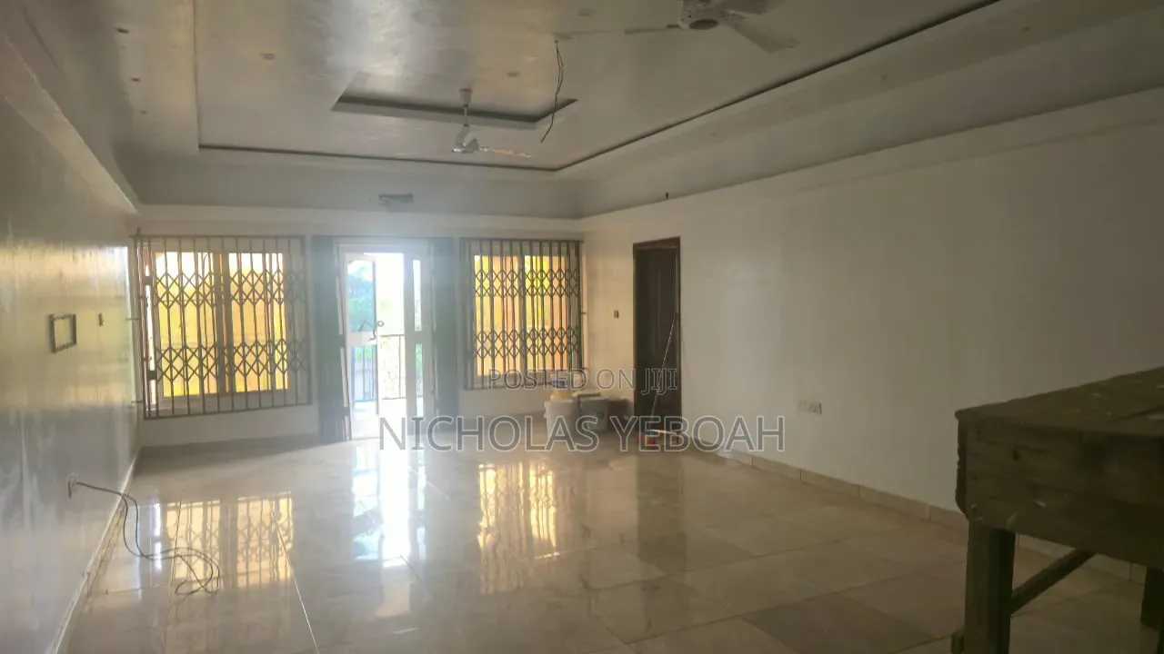 3bdrm Apartment in Din-Pa Real Estate, Kumasi Metropolitan for rent