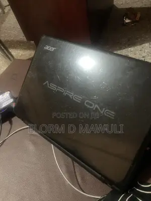 Laptop Acer Aspire 1 4GB AMD Ryzen 7 HDD 140GB