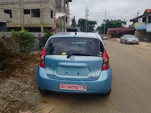 Nissan Note 2015 Blue