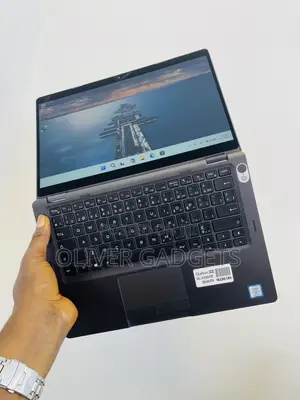 Laptop Dell Latitude 5300 8GB Intel Core i5 SSD 256GB