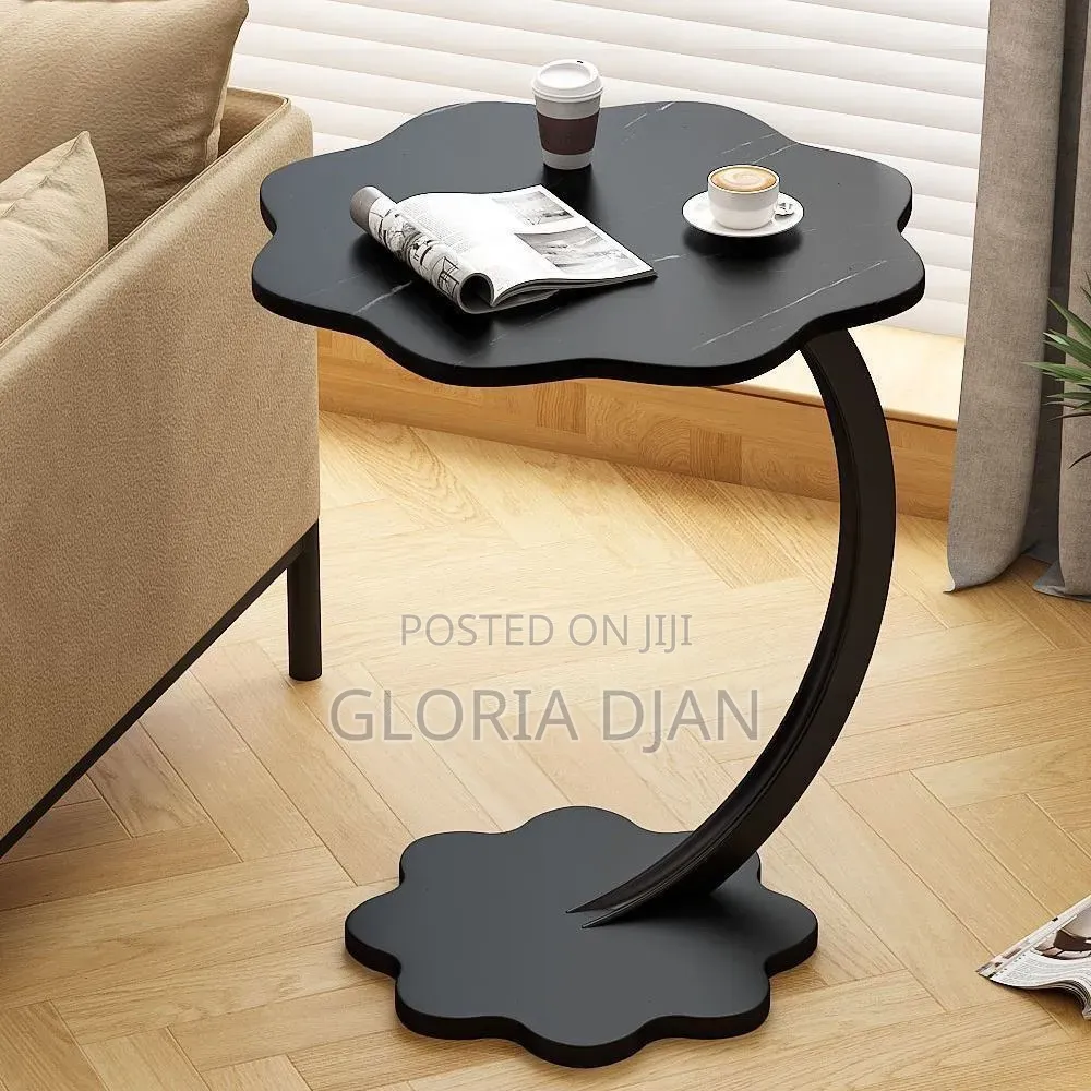 Coffee / Bedside Table Flower Shape Design